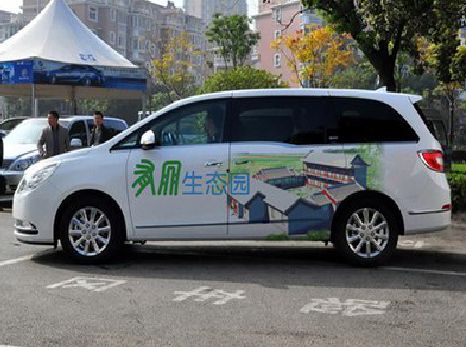 岑溪户外车贴喷绘如何保持效果?